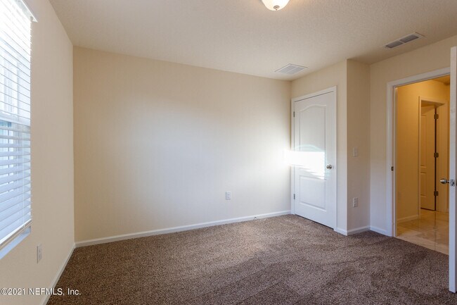 Building Photo - 2268 Pebble Point Dr