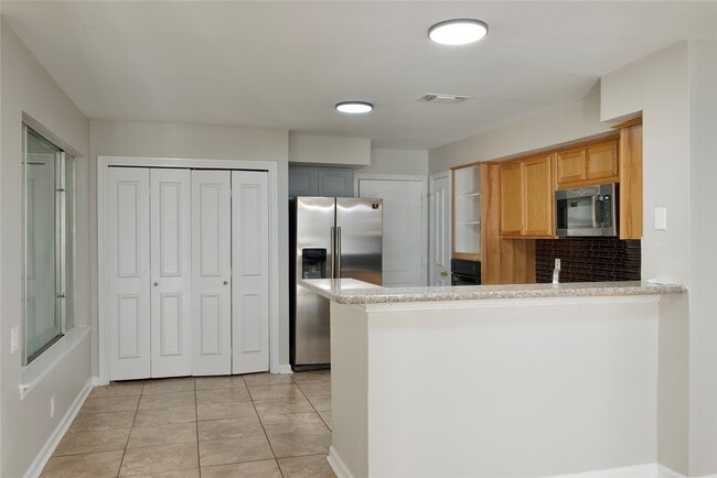 Building Photo - 4703 Cashel Glen Dr