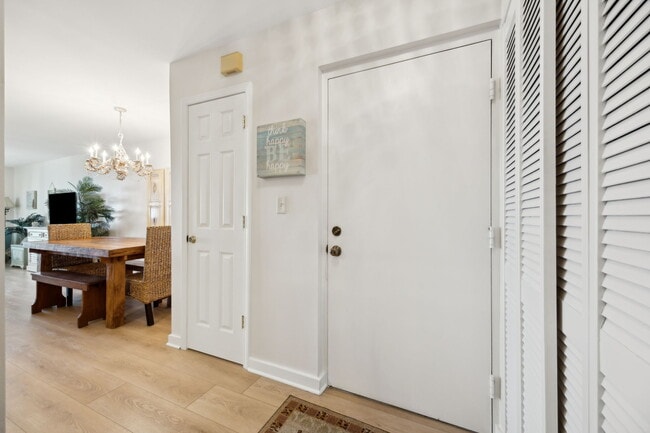 Building Photo - 695 Ponte Vedra Blvd