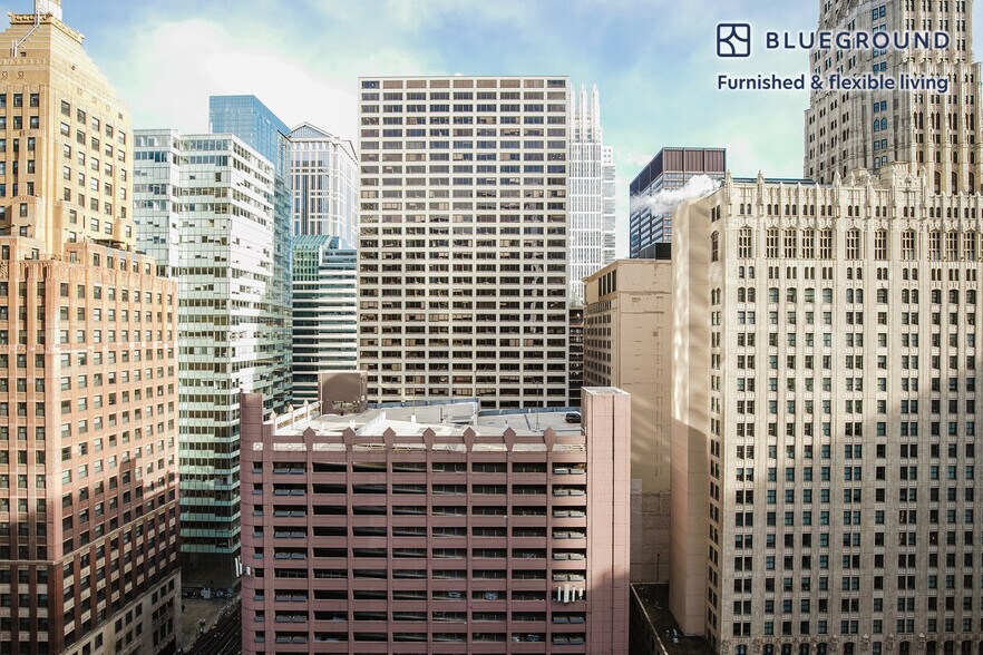 Building Photo - 215 W Lake St