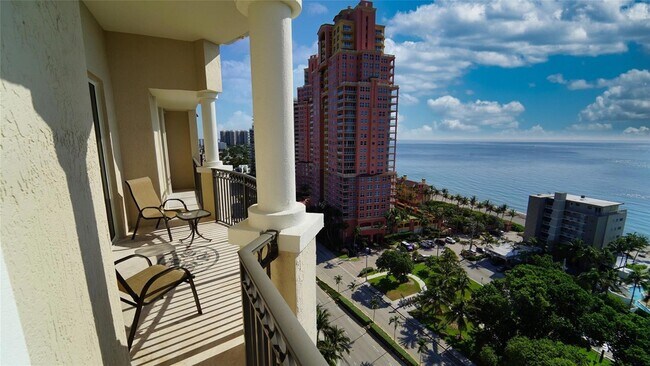 Building Photo - 2011 N Ocean Blvd