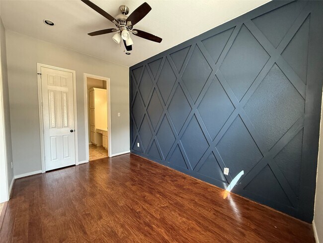 Building Photo - 3517 Oak Landing