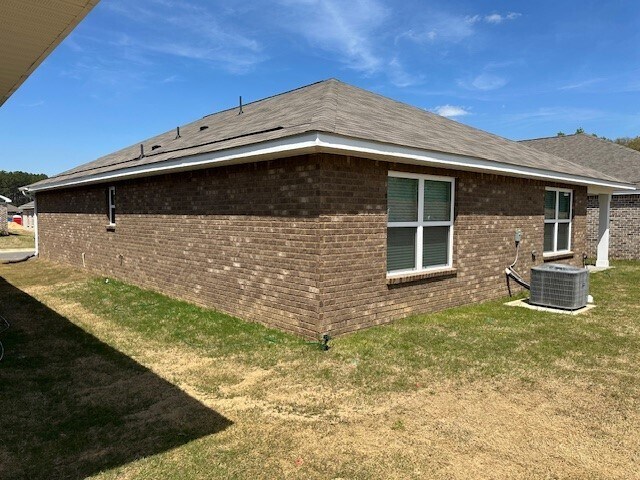 Building Photo - 1512 Heritage Cir SE