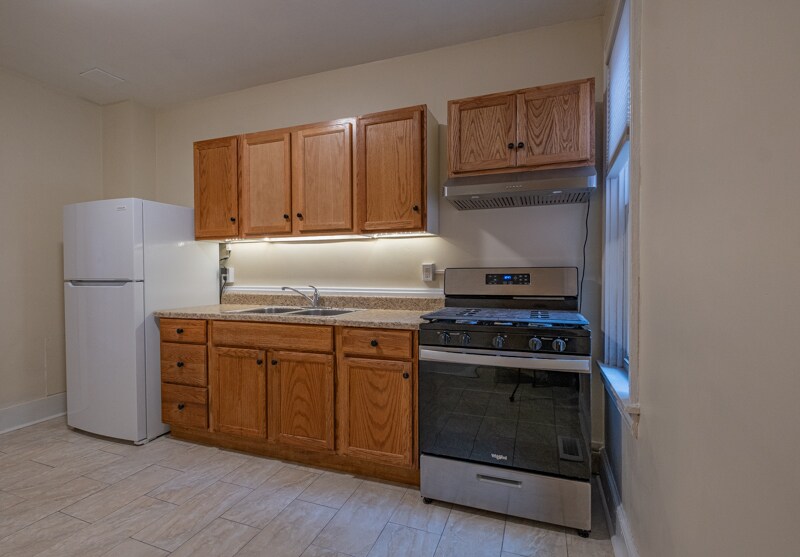 Building Photo - 438 Nevin St