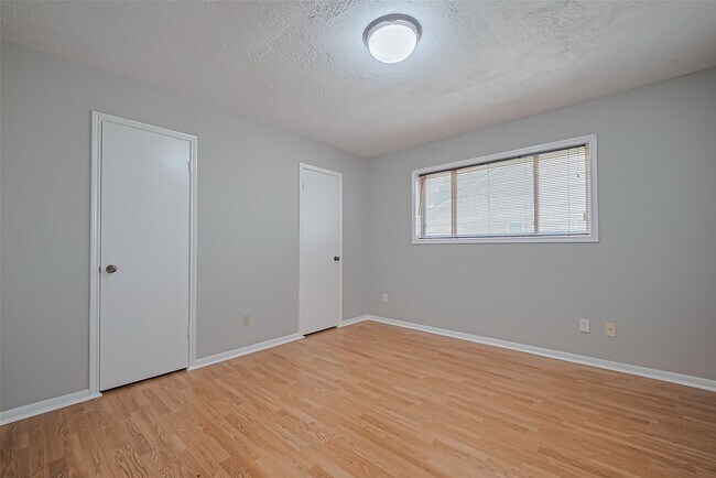 Building Photo - 3518 Rolling Green Ln