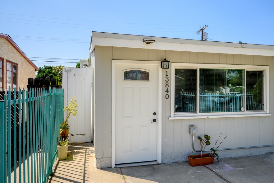 Building Photo - 13840 Community St
