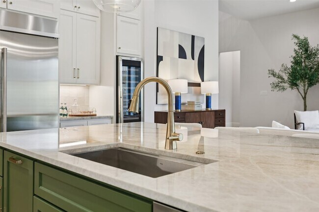 Building Photo - 3845 Van Ness Ln