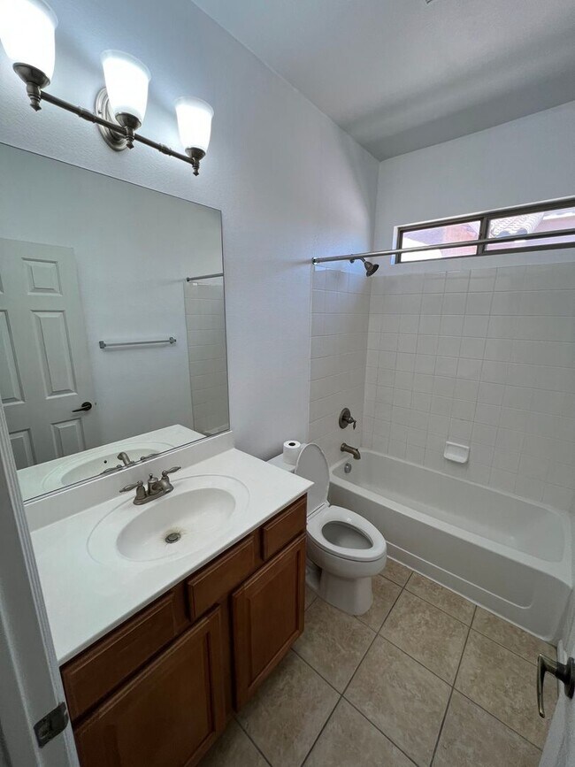 Building Photo - ALIANTE MASTER PLAN COMM/ GATED *5 BEDROOM...