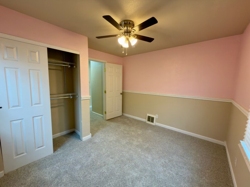 Building Photo - 1509 Oak Ct