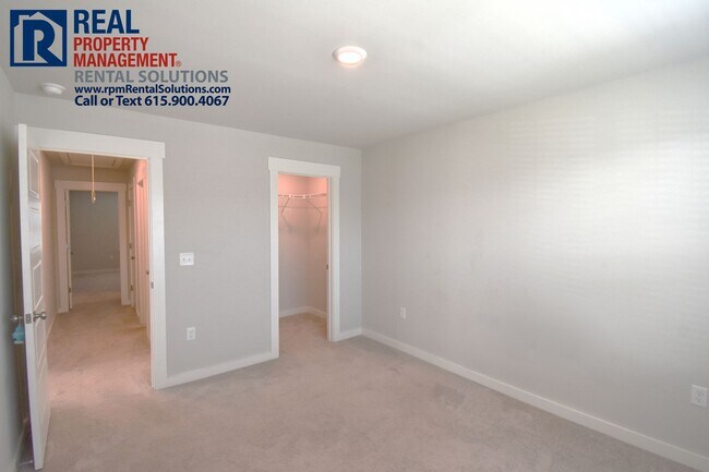 Building Photo - Beautiful 3 bedroom+loft townhome with an attached garage! Triple Blackman schools