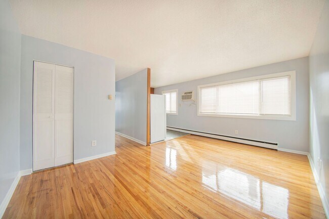 Interior Photo - Terrace Manor