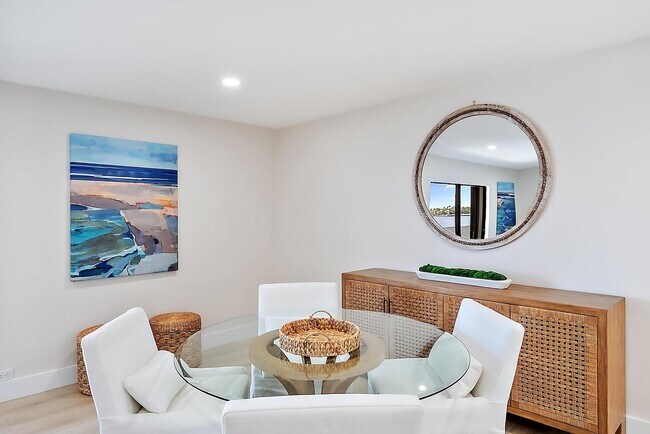 Building Photo - 1208 Marine Way