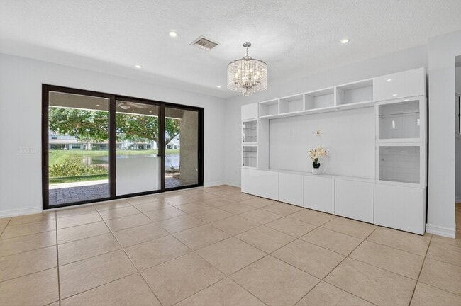 Building Photo - 8101 Ironstone Dr