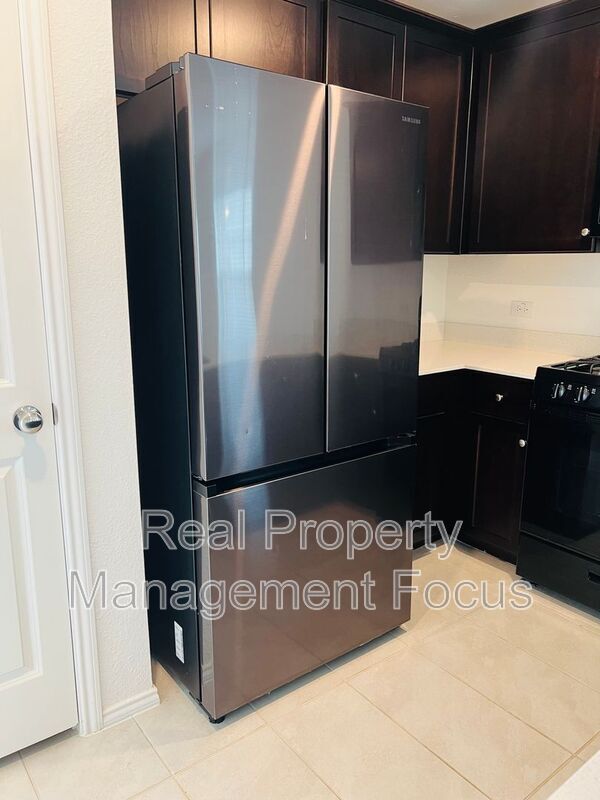 Building Photo - 3401 Harper St