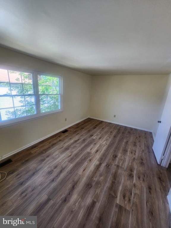 Building Photo - 3021 S Grove