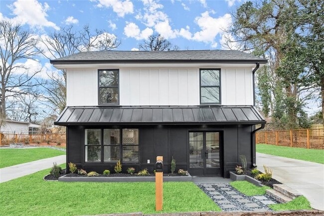 Primary Photo - 1552 N Ellington St SE