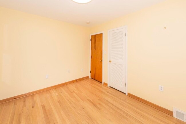 Building Photo - 1616 Morton Ave