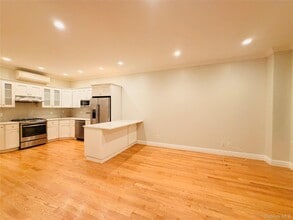 Building Photo - 382 Bergen St