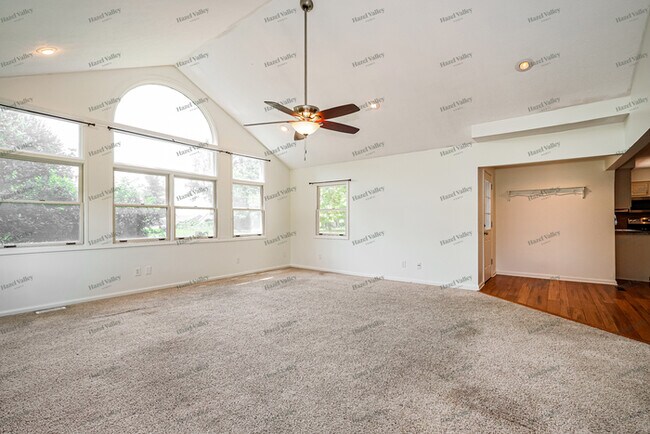 Building Photo - 12815 Fox Run Ct NW