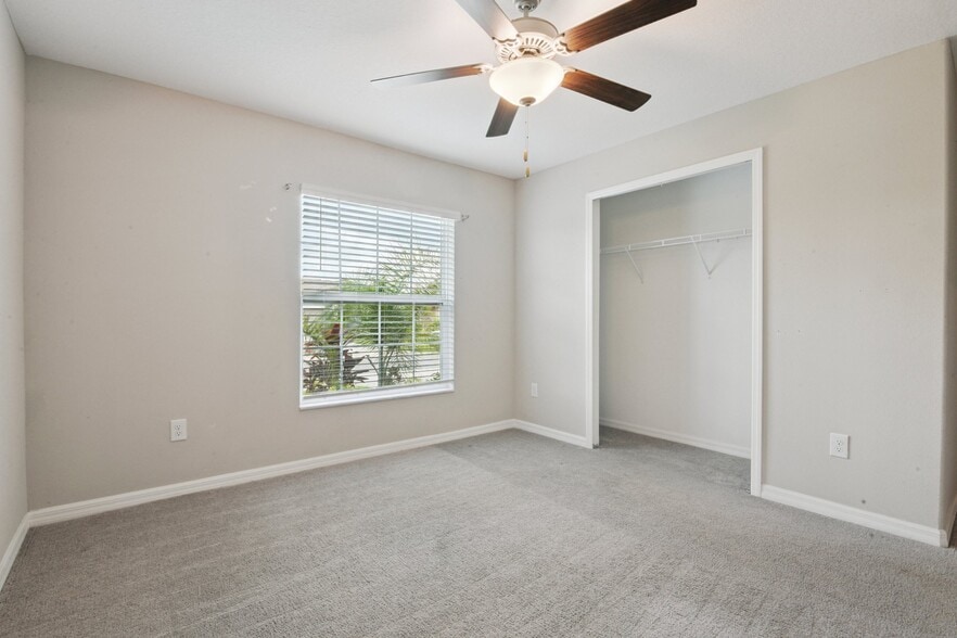 Building Photo - 5436 Blue Azure Dr