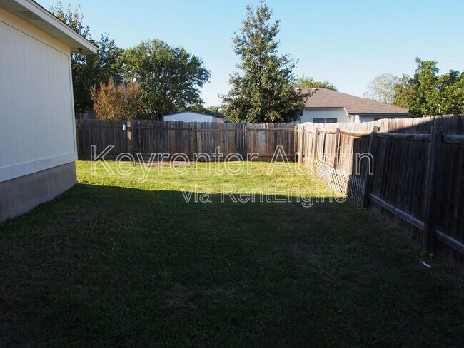 Building Photo - 1702 Verbena Way