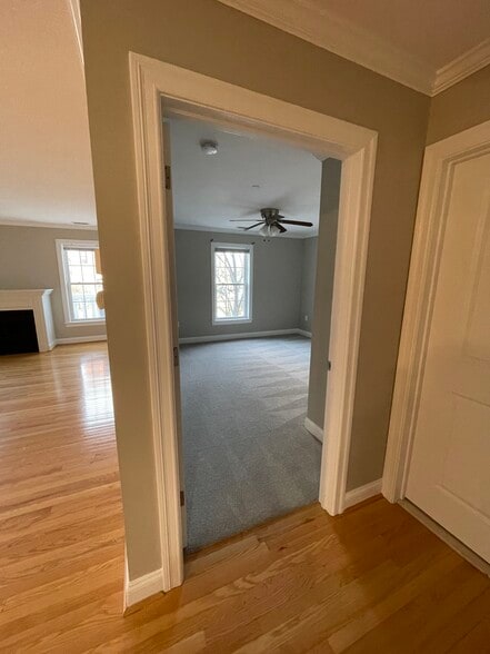 Building Photo - 10 Crowninshield St