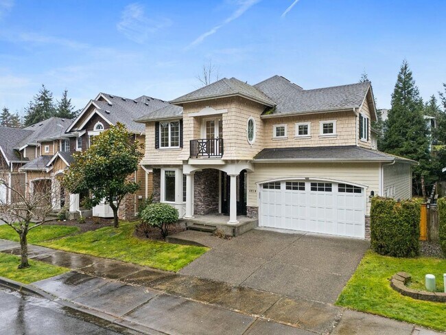 Building Photo - Elegant University Place Home with A/C, Tandem Garage, Office & Balcony Bedroom Near JBLM!