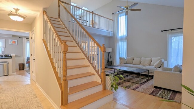 Building Photo - 14 Nicolette Ave