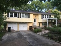 Building Photo - 302 Fairmeade Rd