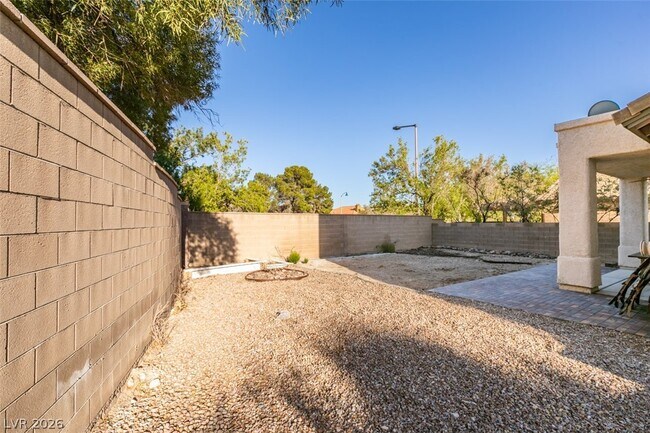Building Photo - 2534 Wind Spinner St