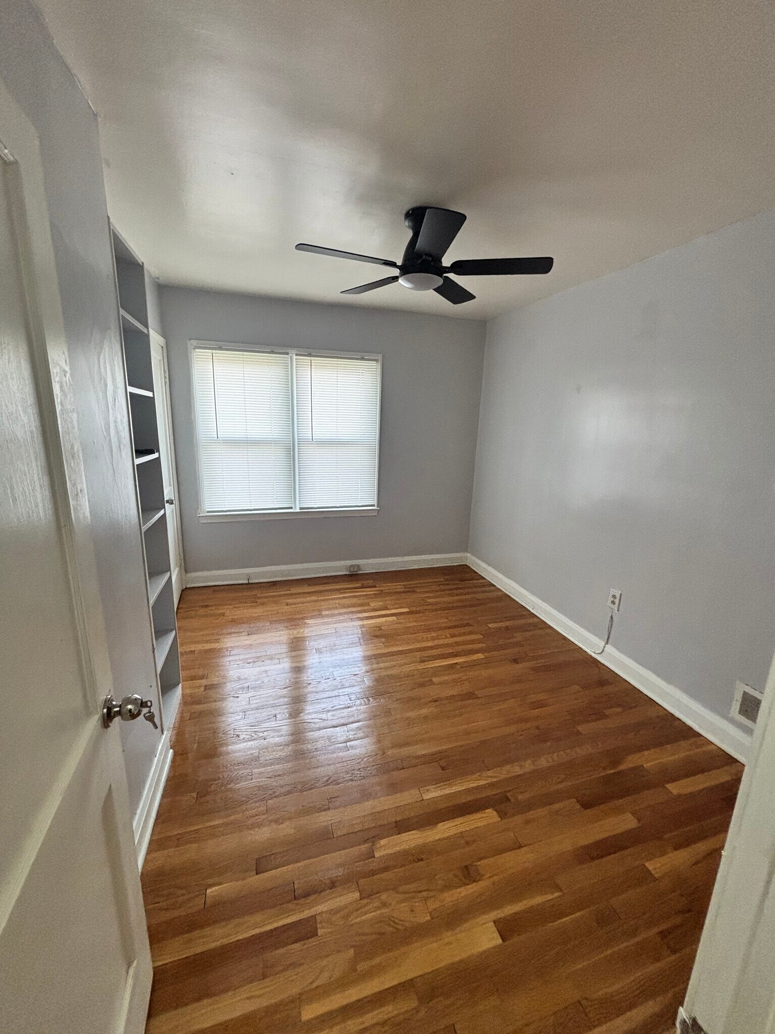 Building Photo - 4514 Saint Georges Ave