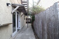 Building Photo - 109 Ojai Ave