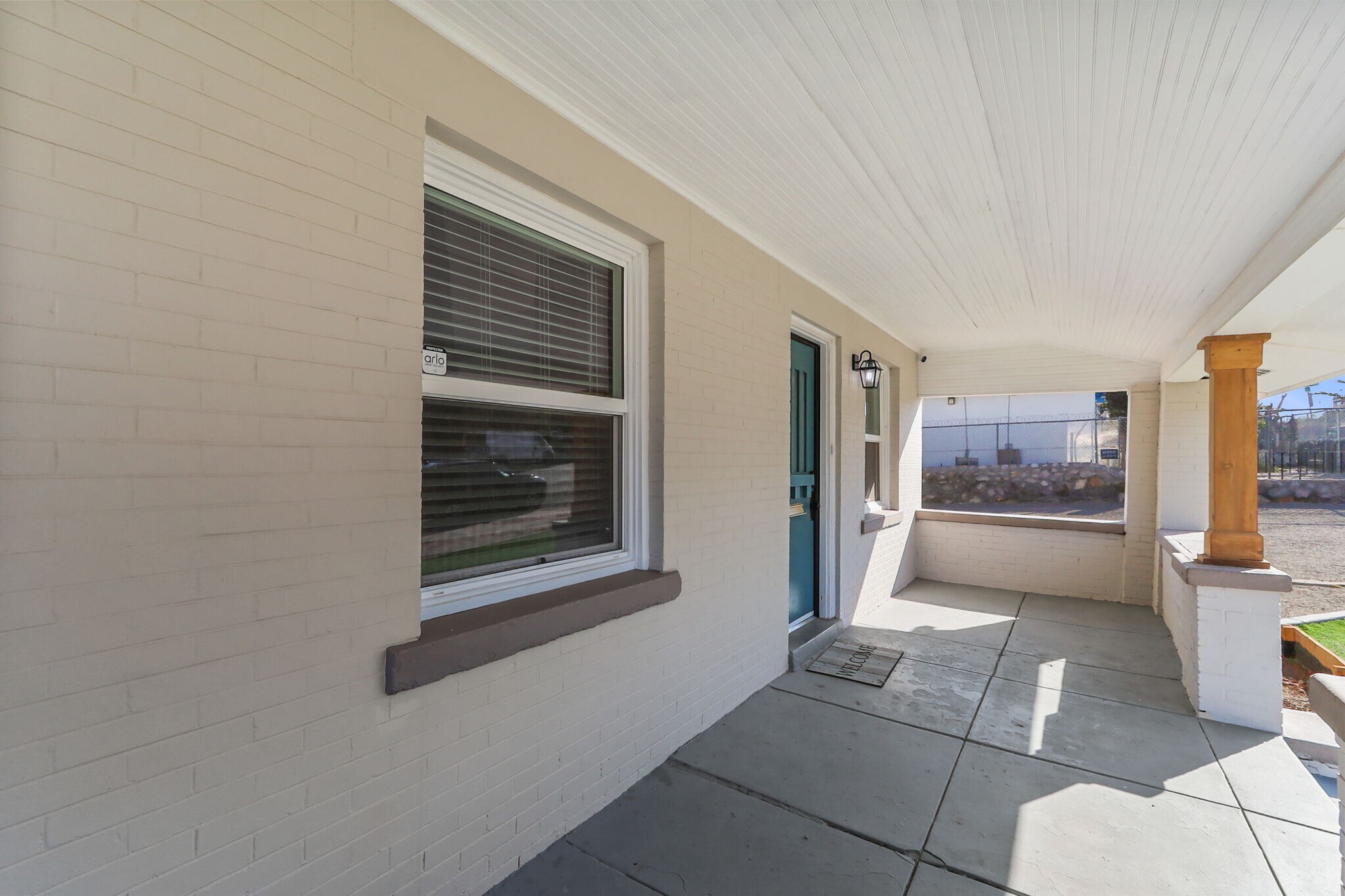 Building Photo - 1806 Arizona Ave