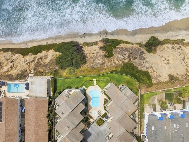 Building Photo - 940 Sealane Dr