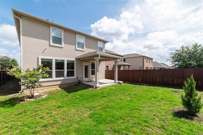 Building Photo - 321 Tordesillas Dr