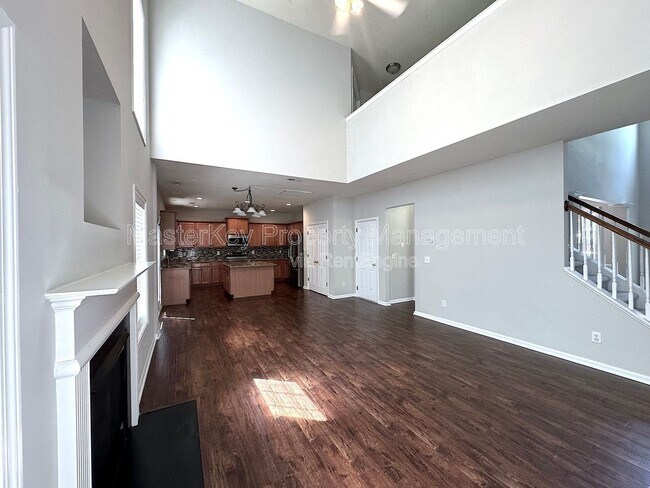 Building Photo - 204 Straywhite Ave