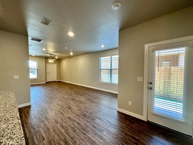 Building Photo - Available July 9th in Highly Desired Harve...