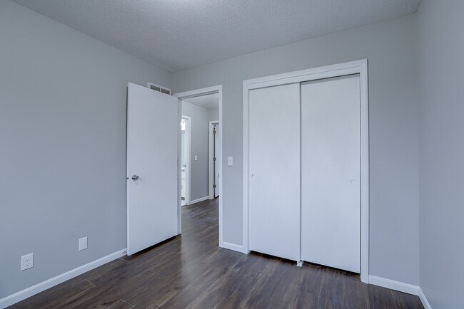 Building Photo - 12129 Wirt St