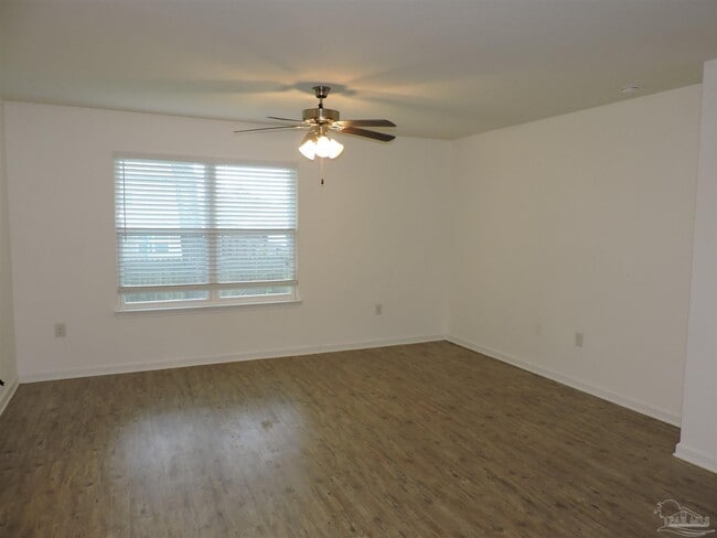 Building Photo - 5780 Blackhorse Cir