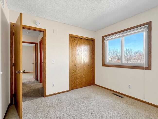 Building Photo - 9125 Prestwick Ct