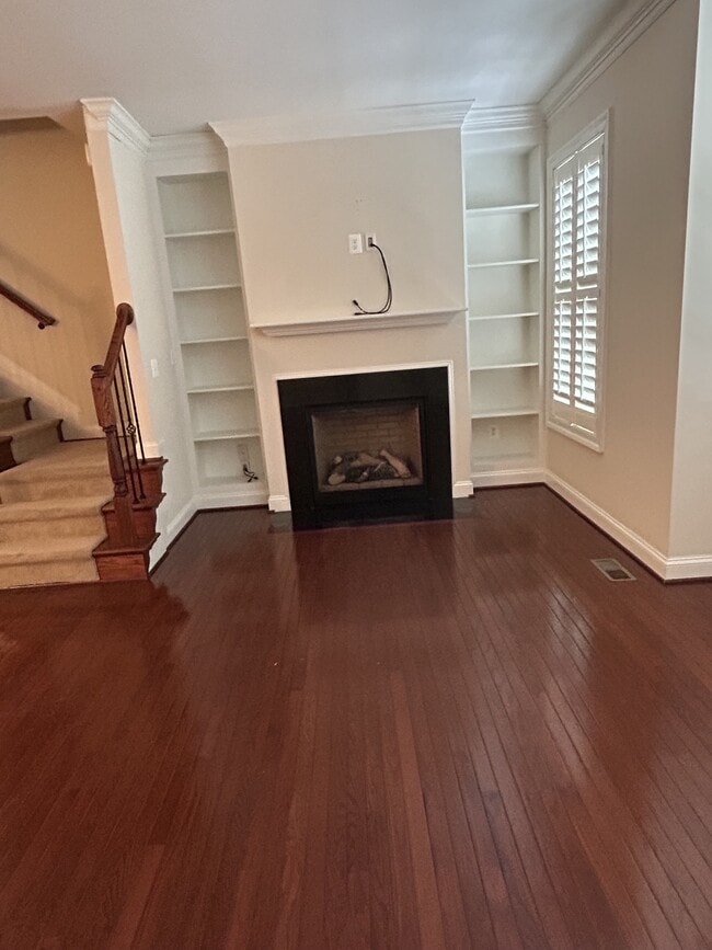 Building Photo - 617 Sprintsail Way