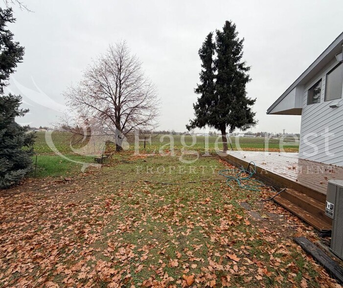 Building Photo - Renovated 3 Bedroom 2.5 Bath Country Home with Mountain Views & Wrap Around Porch!!