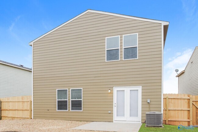 Building Photo - 141 Wethersfield Dr