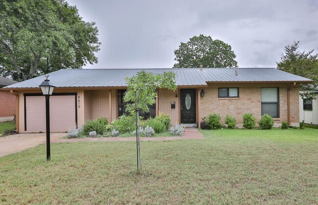 Primary Photo - 4619 Raintree Blvd
