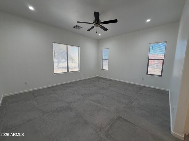 Building Photo - 12116 S 207th Dr