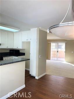 Building Photo - 2800 Plaza del Amo