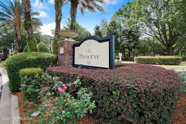 Building Photo - 785 Oakleaf Plantation Pkwy