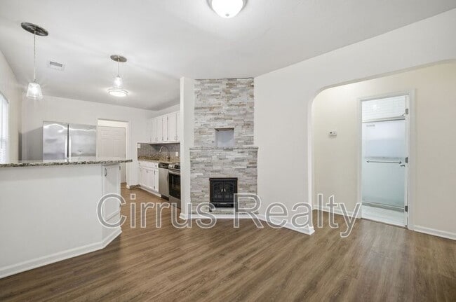 Building Photo - 1215 26th St