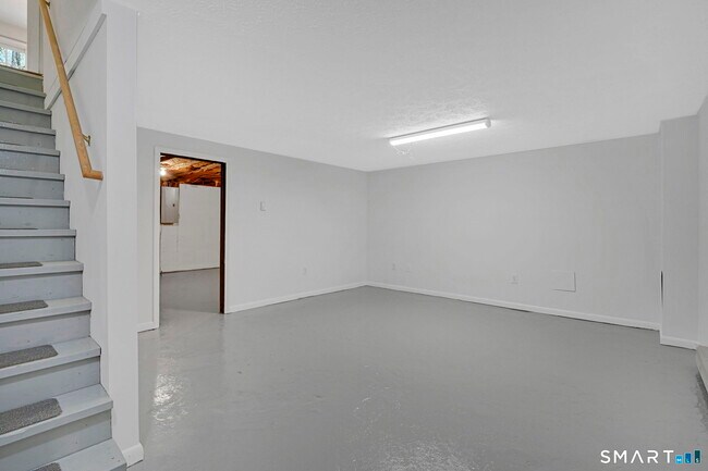Building Photo - 61 Brandywine Ln