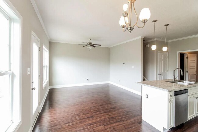 Primary Photo - 4419 Castellon Way